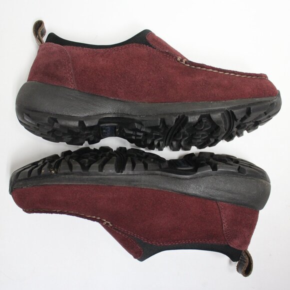 Land’s End 6 1/2B Women's Burgundy and Black Sole Slip On Shoes With Pull On Tab - Picture 7 of 11